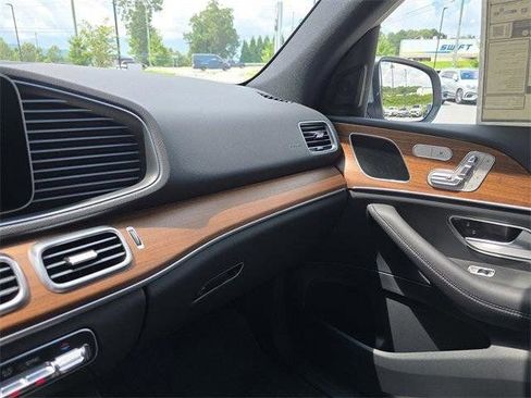 Certified 2025 Mercedes-Benz GLE 350 4MATIC image 28