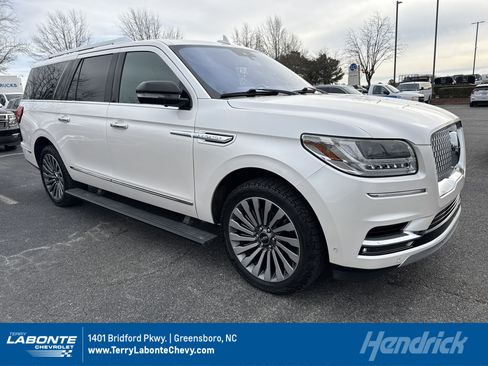 Used 2019 Lincoln Navigator L Reserve image 1