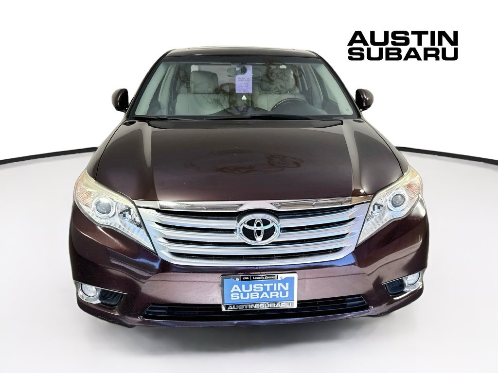 Used 2012 Toyota Avalon Limited FWD image 2