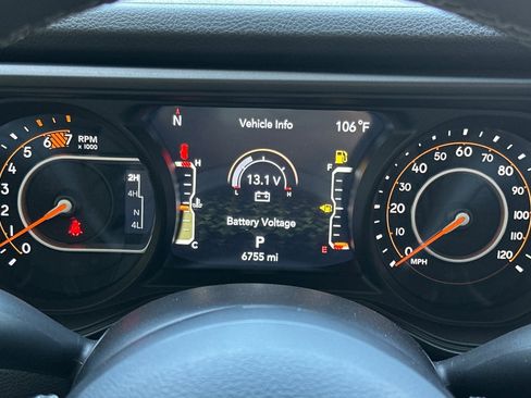 Used 2025 Jeep Wrangler Unlimited Sport AWD/4WD image 24