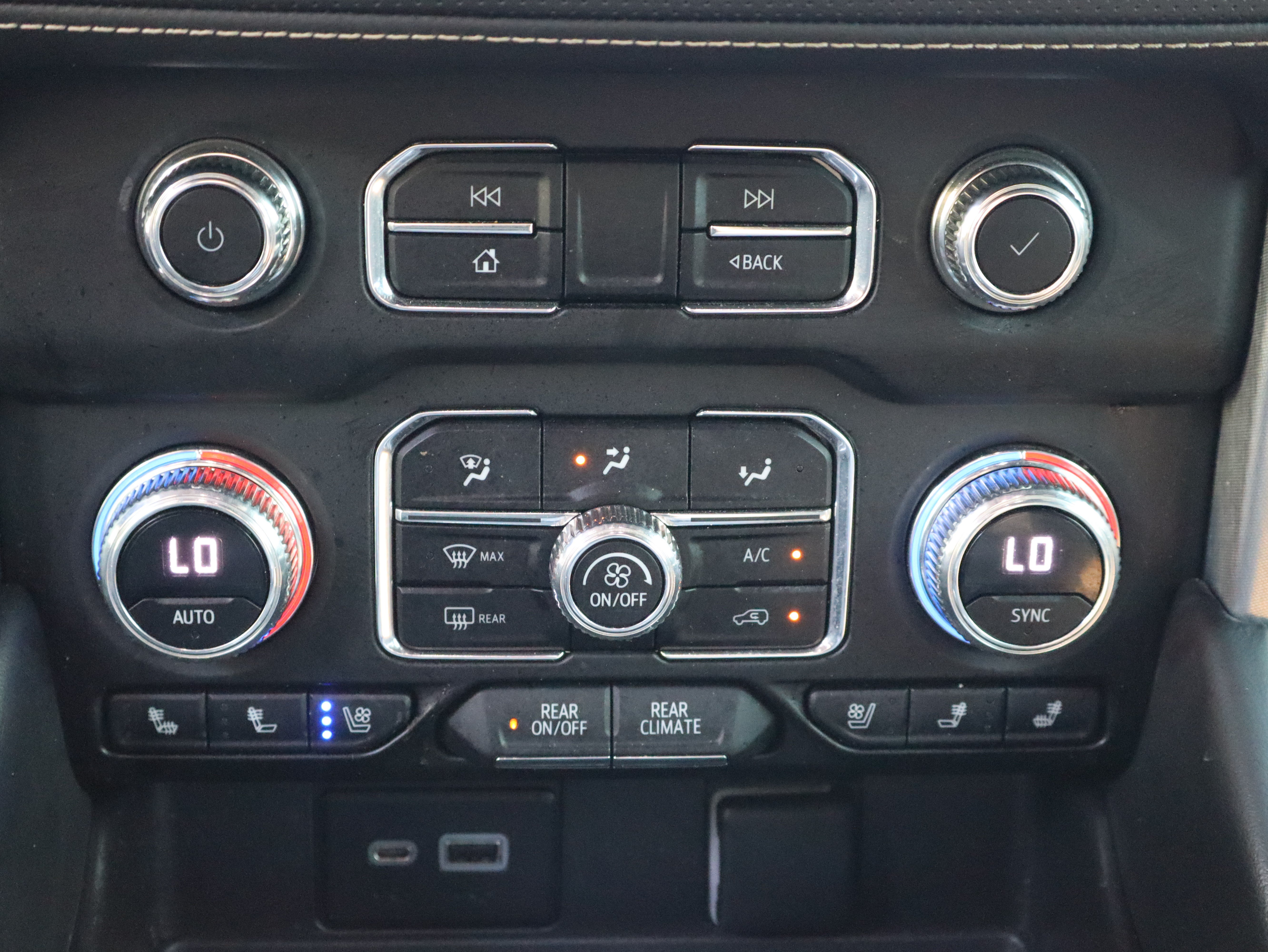 Used 2023 GMC Yukon SLT RWD image 46