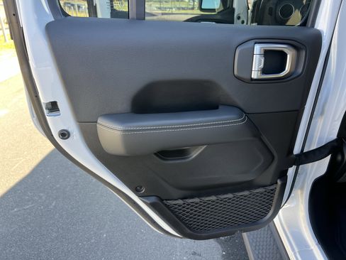 Used 2023 Jeep Wrangler Sahara w/ LED Lighting Group image 31