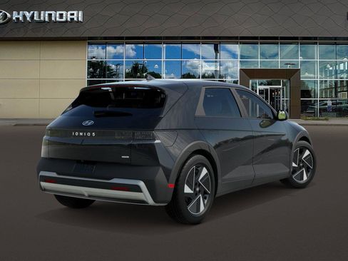 New 2026 Hyundai Ioniq 5 SEL AWD/4WD image 4