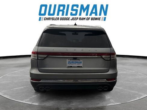 Used 2023 Lincoln Aviator Reserve image 5