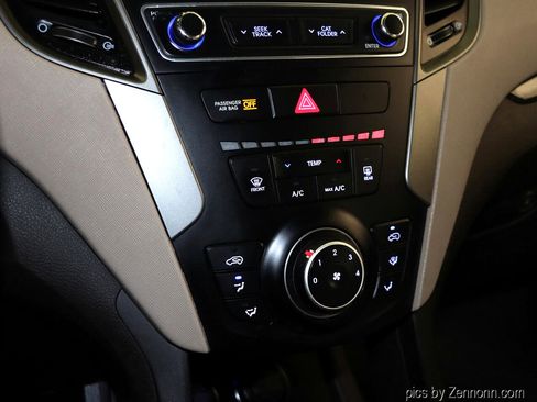 Used 2017 Hyundai Santa Fe Sport image 22