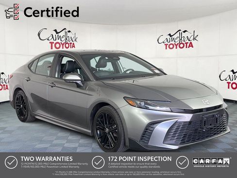 Used 2025 Toyota Camry SE FWD image 1
