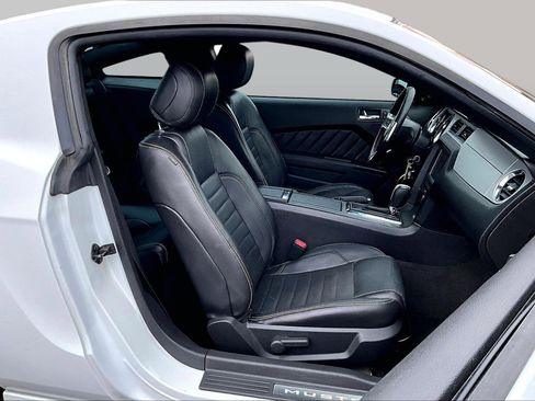 Used 2014 Ford Mustang Premium w/ Electronics Package RWD image 7