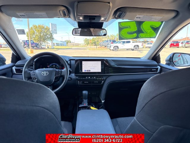 Used 2025 Toyota Camry LE FWD image 26