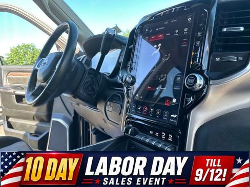 Used 2019 RAM 2500 Laramie AWD/4WD image 32