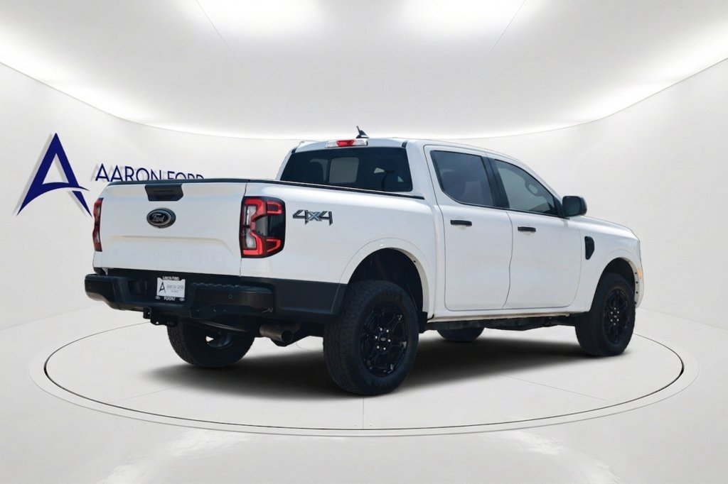 Used 2025 Ford Ranger XLT w/ Black Appearance Package AWD/4WD image 4
