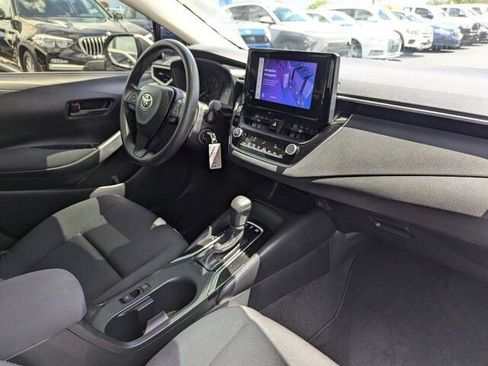 Used 2024 Toyota Corolla LE image 30