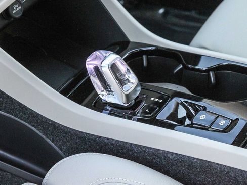 New 2026 Volvo XC40 B5 Ultra w/ Climate Package image 22