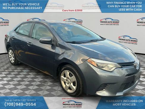 Used 2015 Toyota Corolla LE image 3