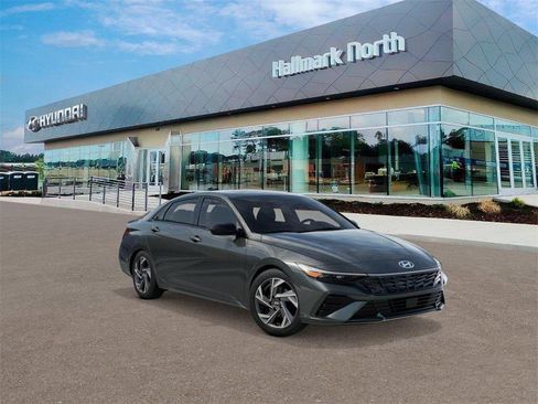 New 2026 Hyundai Elantra SEL Sport image 2