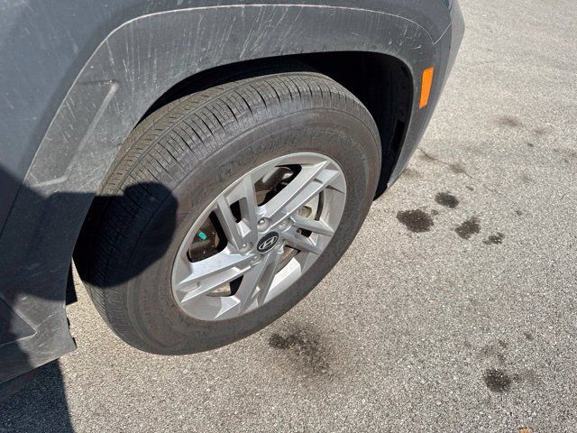 Used 2026 Hyundai Tucson SE FWD image 12