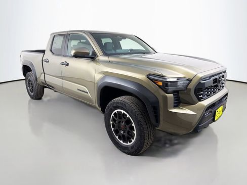 New 2026 Toyota Tacoma TRD Off-Road AWD/4WD image 3
