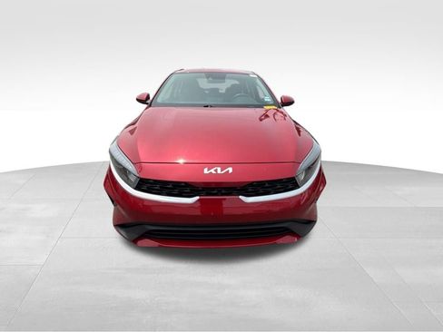 Certified 2024 Kia Forte LXS FWD image 2