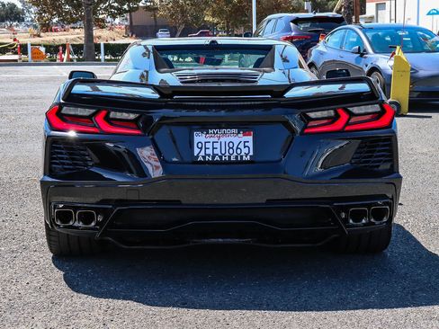 Used 2023 Chevrolet Corvette Stingray Premium Conv w/ Z51 Performance Package RWD image 9