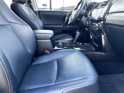 Used 2021 Toyota 4Runner Nightshade image 40