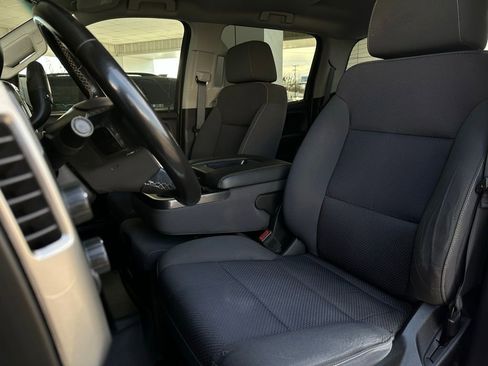 Used 2018 Chevrolet Silverado 1500 LT w/ Texas Edition image 13