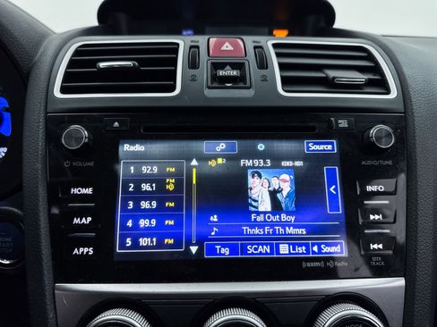 Used 2015 Subaru Crosstrek Touring image 5