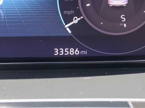 Used 2025 Volkswagen Atlas SE FWD image 29