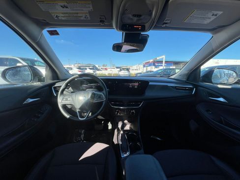 Used 2025 Buick Encore GX Preferred image 33