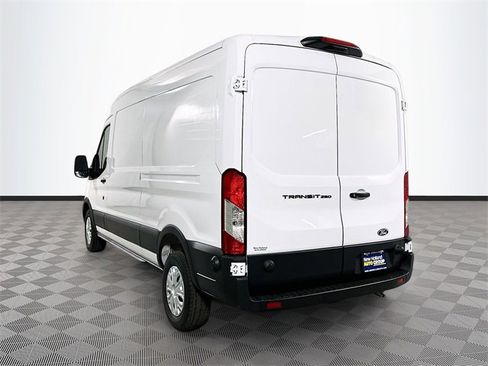 New 2026 Ford Transit 250 148 Medium Roof w/ Load Area Protection Package image 20