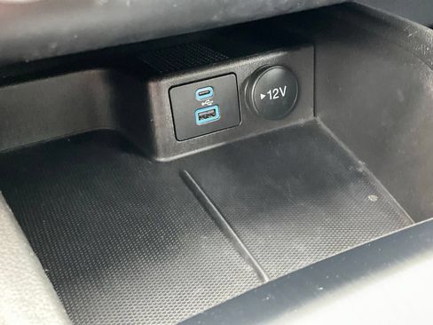 Certified 2023 Ford Escape Active AWD/4WD image 10