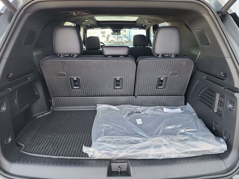 New 2026 Chevrolet Traverse RS w/ LPO, Floor Liner Package image 42