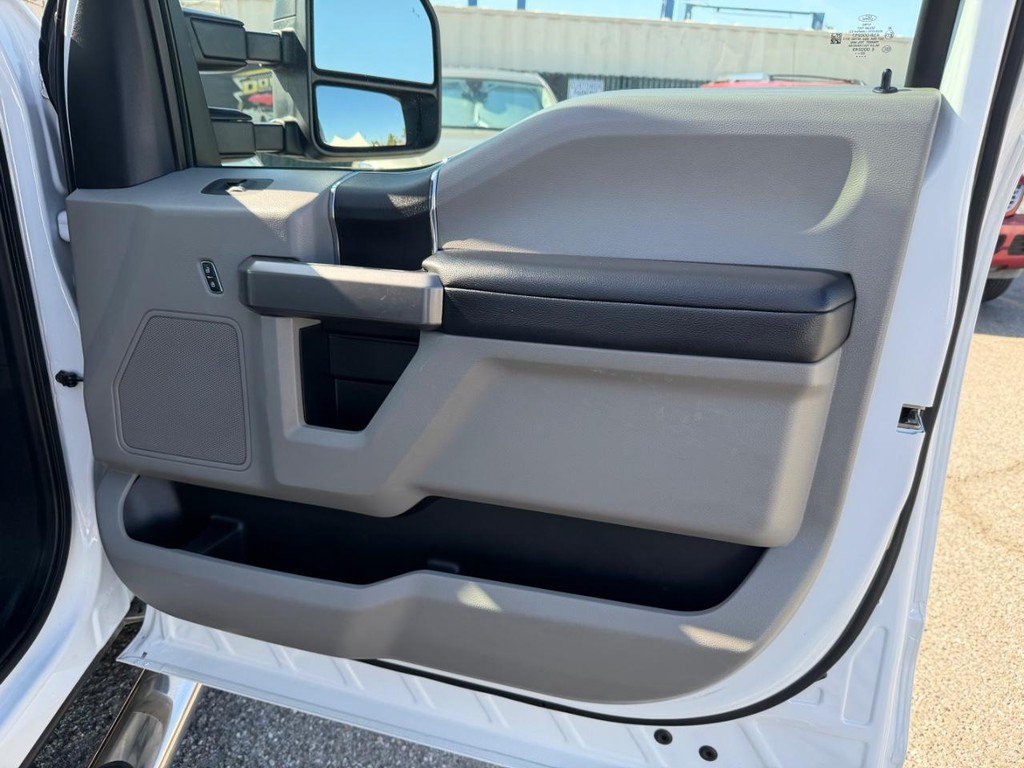 Used 2021 Ford F350 XLT w/ XLT Value Package RWD image 19
