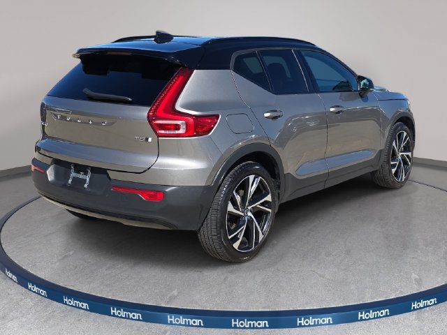 Used 2022 Volvo XC40 T5 R-Design w/ Advanced Package AWD/4WD image 6