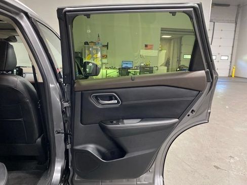 Certified 2023 Nissan Rogue Platinum AWD/4WD image 26