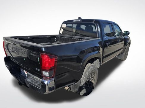 Used 2022 Toyota Tacoma SR5 image 5