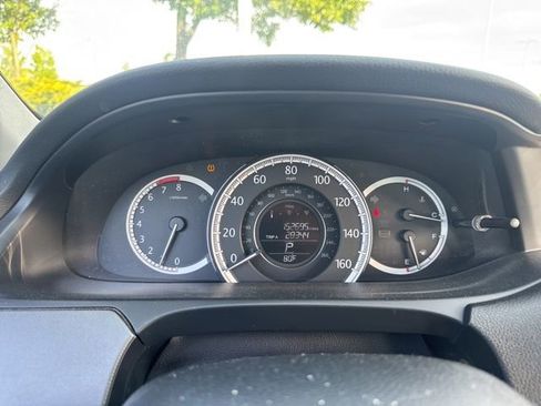 Used 2015 Honda Accord LX image 16