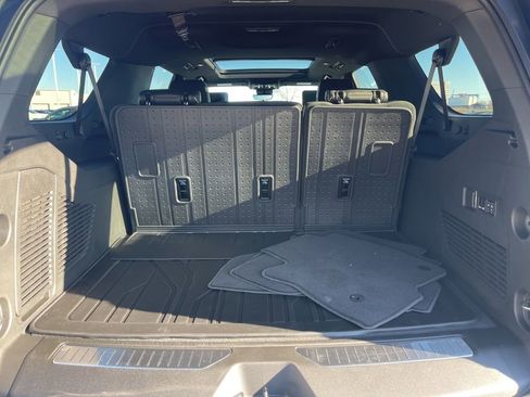 New 2026 Chevrolet Suburban Premier AWD/4WD image 14