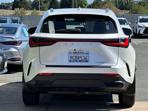 Certified 2024 Lexus NX 250 FWD image 5