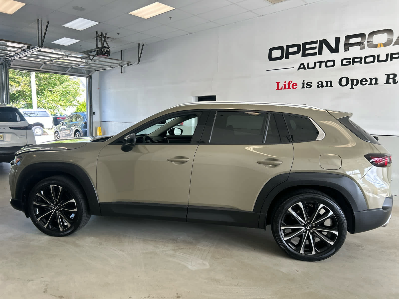 Certified 2024 MAZDA CX-50 AWD 2.5 Turbo w/ Cargo Package image 4