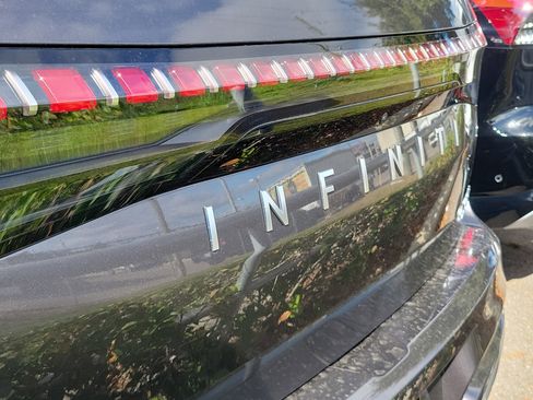 New 2026 INFINITI QX80 Luxe w/ Cargo Package image 6