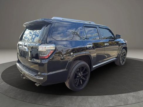 Used 2017 Toyota 4Runner Limited image 5