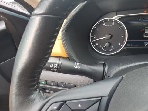 Used 2024 Nissan Sentra SV w/ SV Premium Package FWD image 20