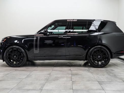 Used 2023 Land Rover Range Rover First Edition AWD/4WD image 10
