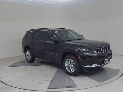 New 2025 Jeep Grand Cherokee L Laredo w/ Luxury Tech Group I image 3