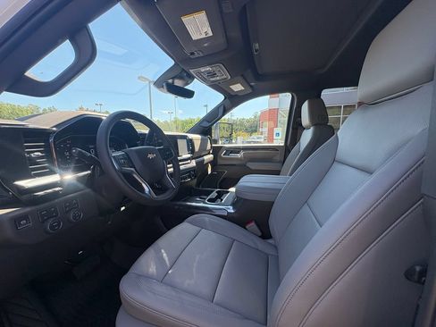 New 2026 Chevrolet Silverado 2500 LTZ w/ LTZ Premium Package AWD/4WD image 5