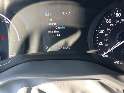 Used 2024 Toyota Sienna XLE image 26