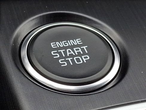 New 2026 Kia Sportage LX image 17