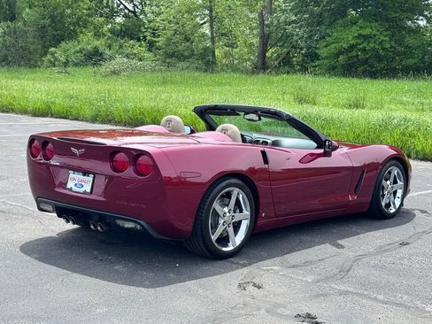Used 2007 Chevrolet Corvette Convertible w/ Preferred Equipment Group RWD image 7
