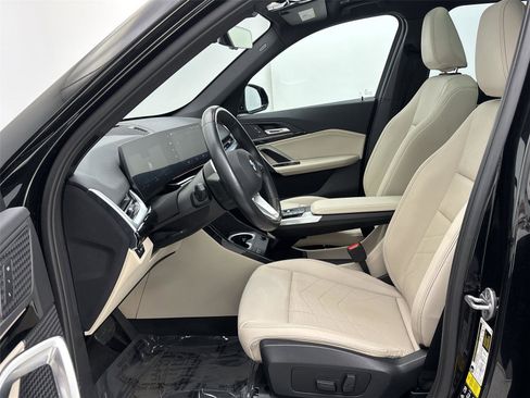Used 2023 BMW X1 xDrive28i image 25