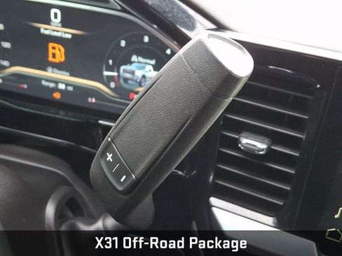 Used 2024 GMC Sierra 2500 SLE w/ SLE Value Package; image 17