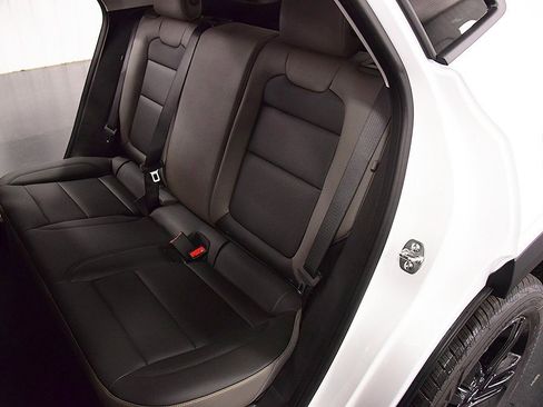 New 2025 Chevrolet Trax ACTIV image 30